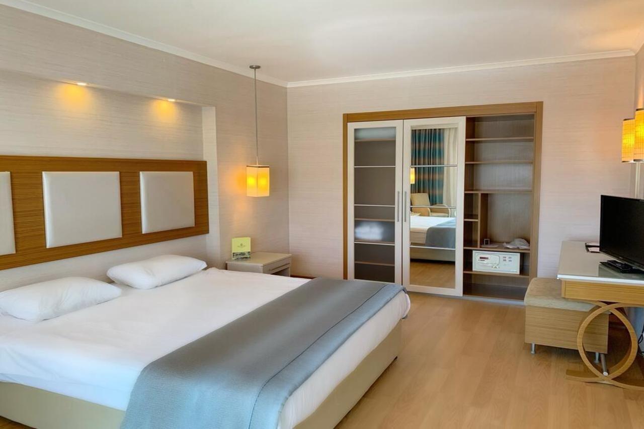 Royal Asarlik Beach Hotel - Ultra All Inclusive Gümbet Esterno foto