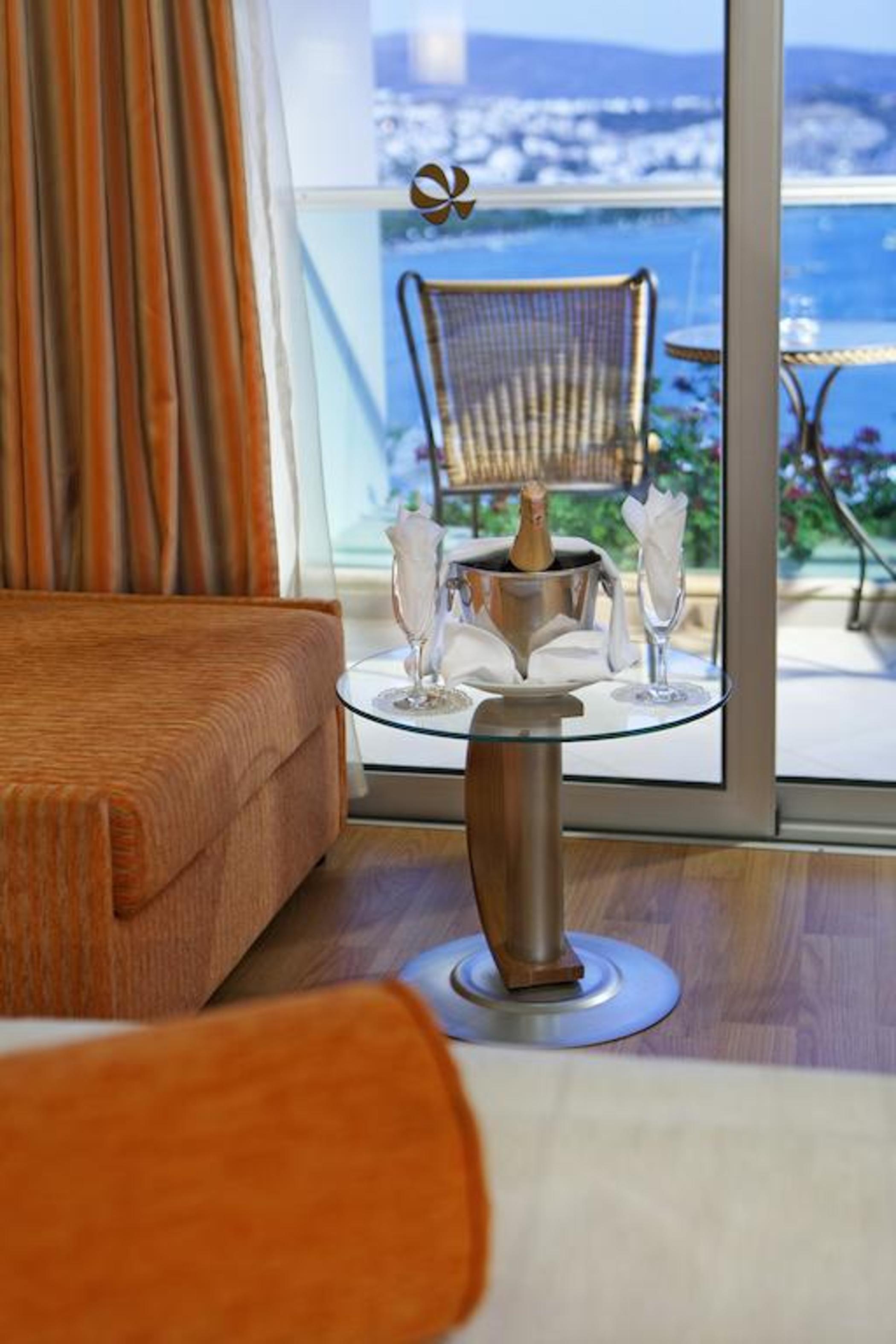 Royal Asarlik Beach Hotel - Ultra All Inclusive Gümbet Esterno foto