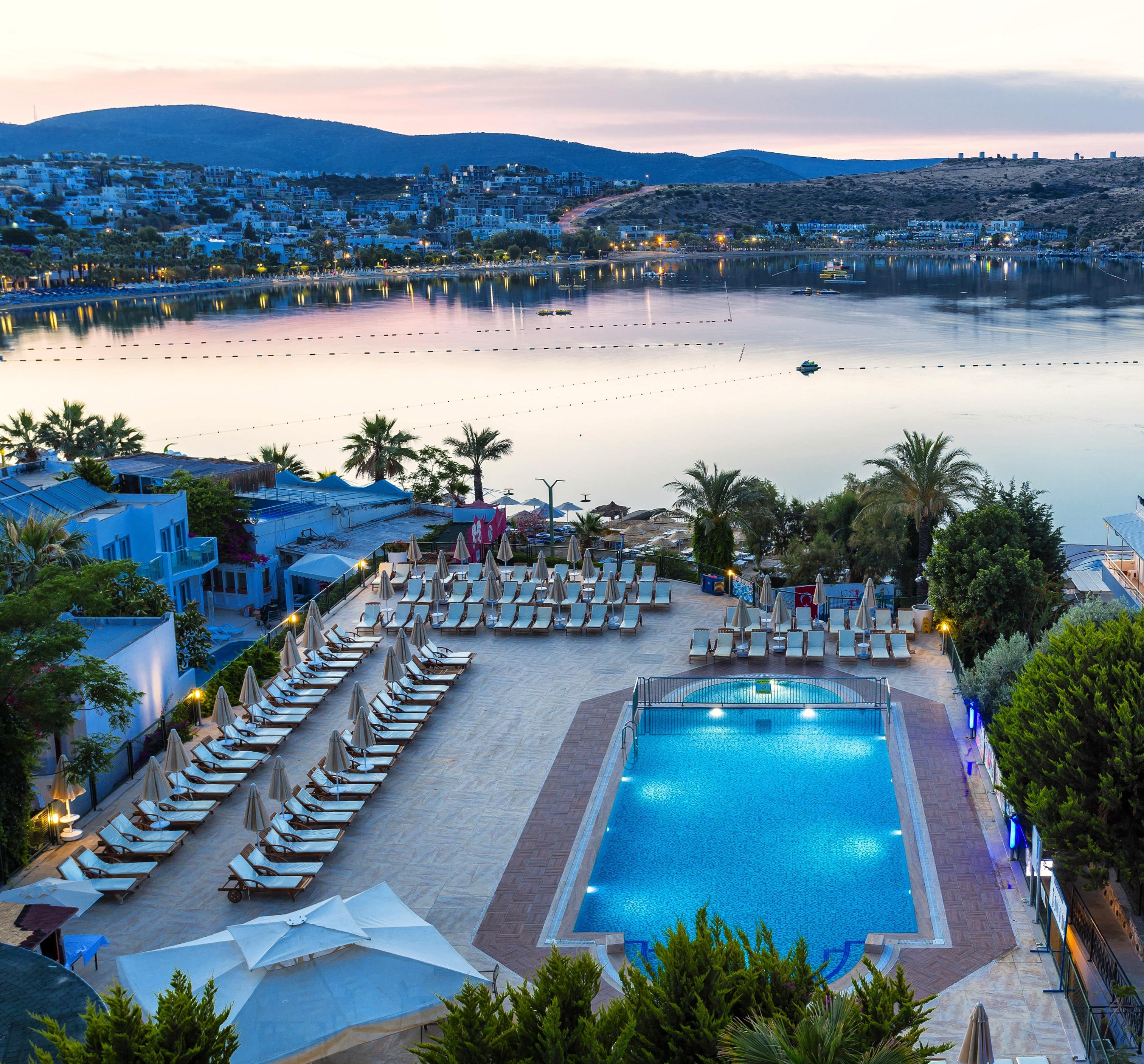 Royal Asarlik Beach Hotel - Ultra All Inclusive Gümbet Esterno foto