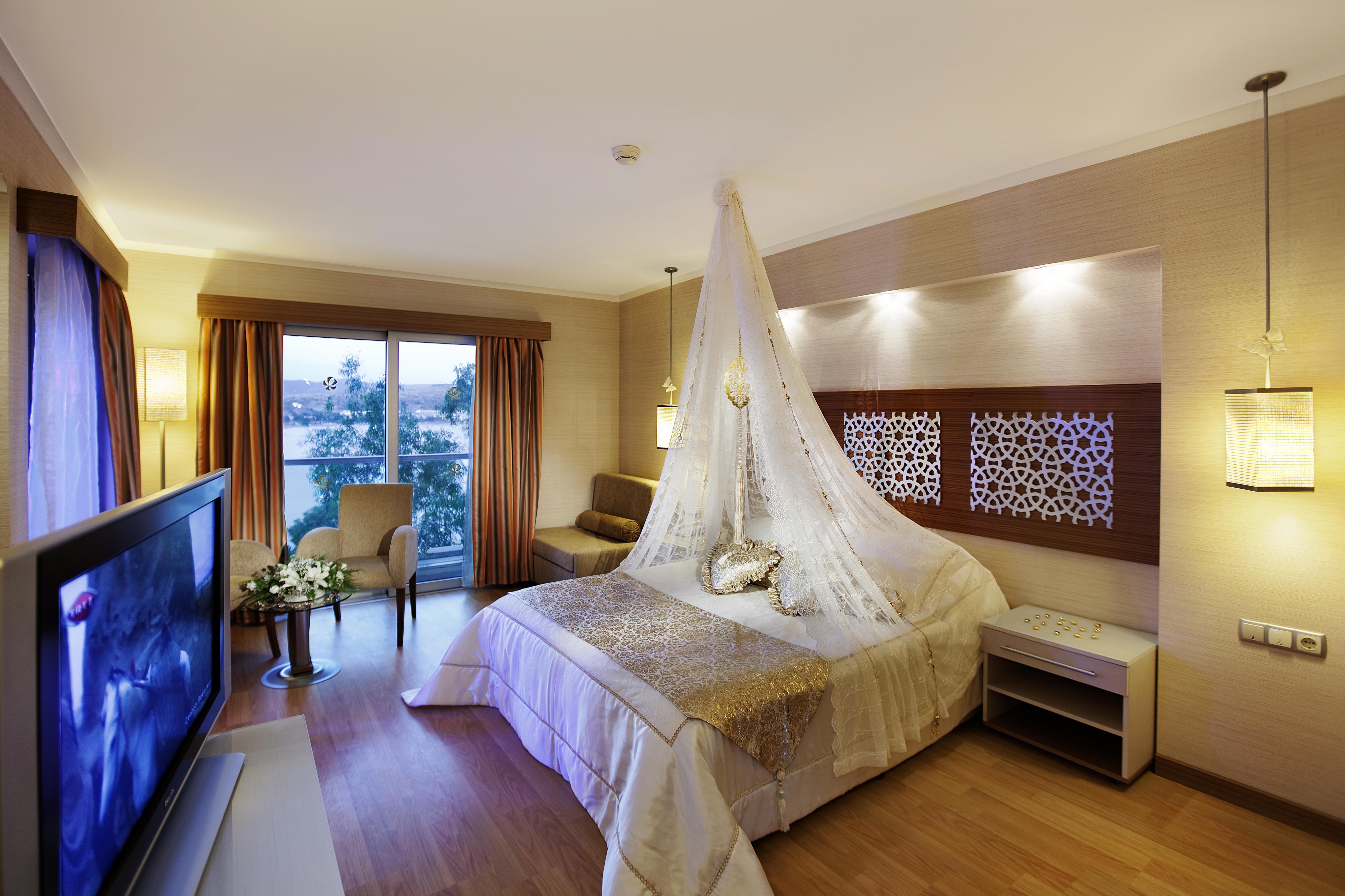 Royal Asarlik Beach Hotel - Ultra All Inclusive Gümbet Esterno foto