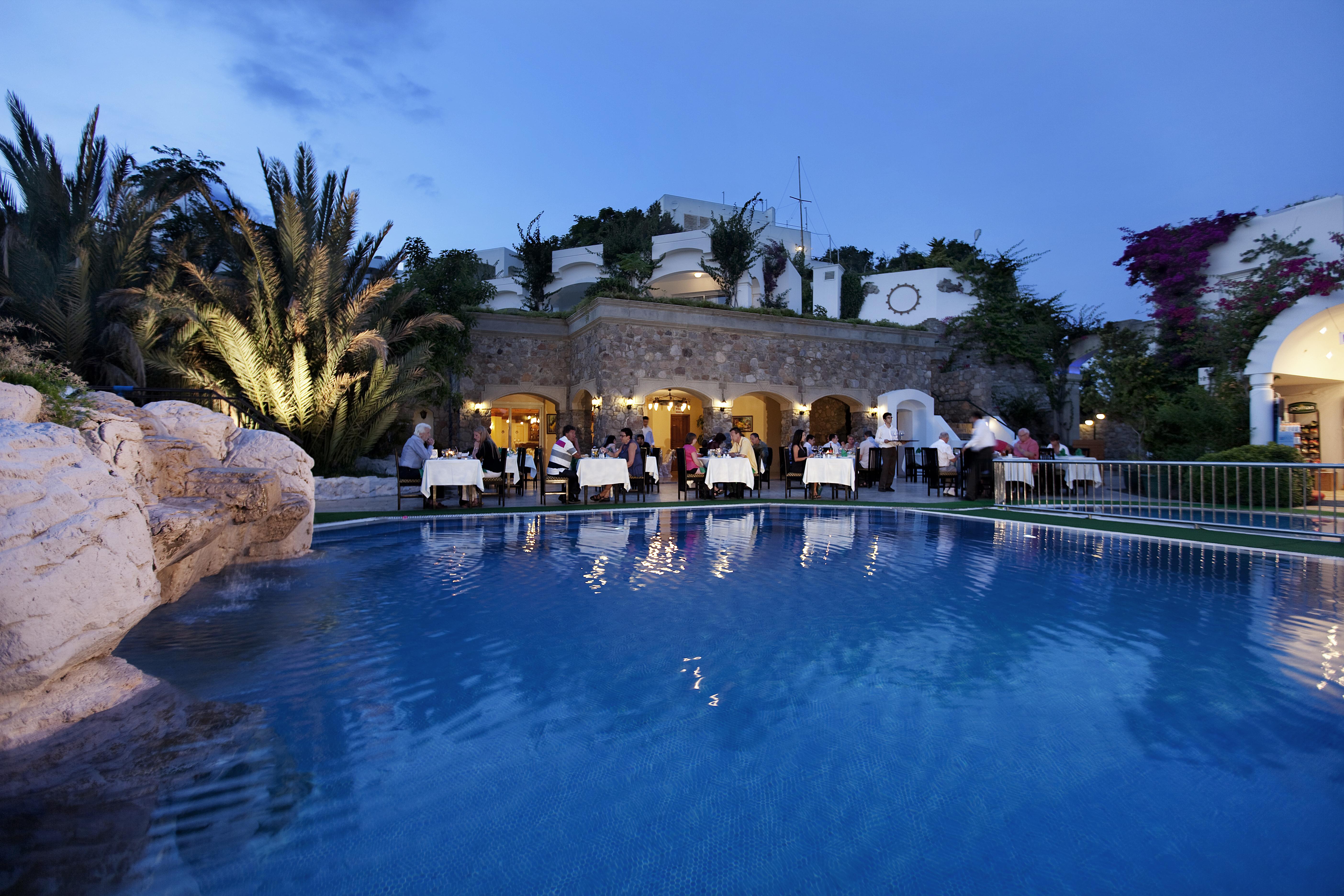 Royal Asarlik Beach Hotel - Ultra All Inclusive Gümbet Esterno foto
