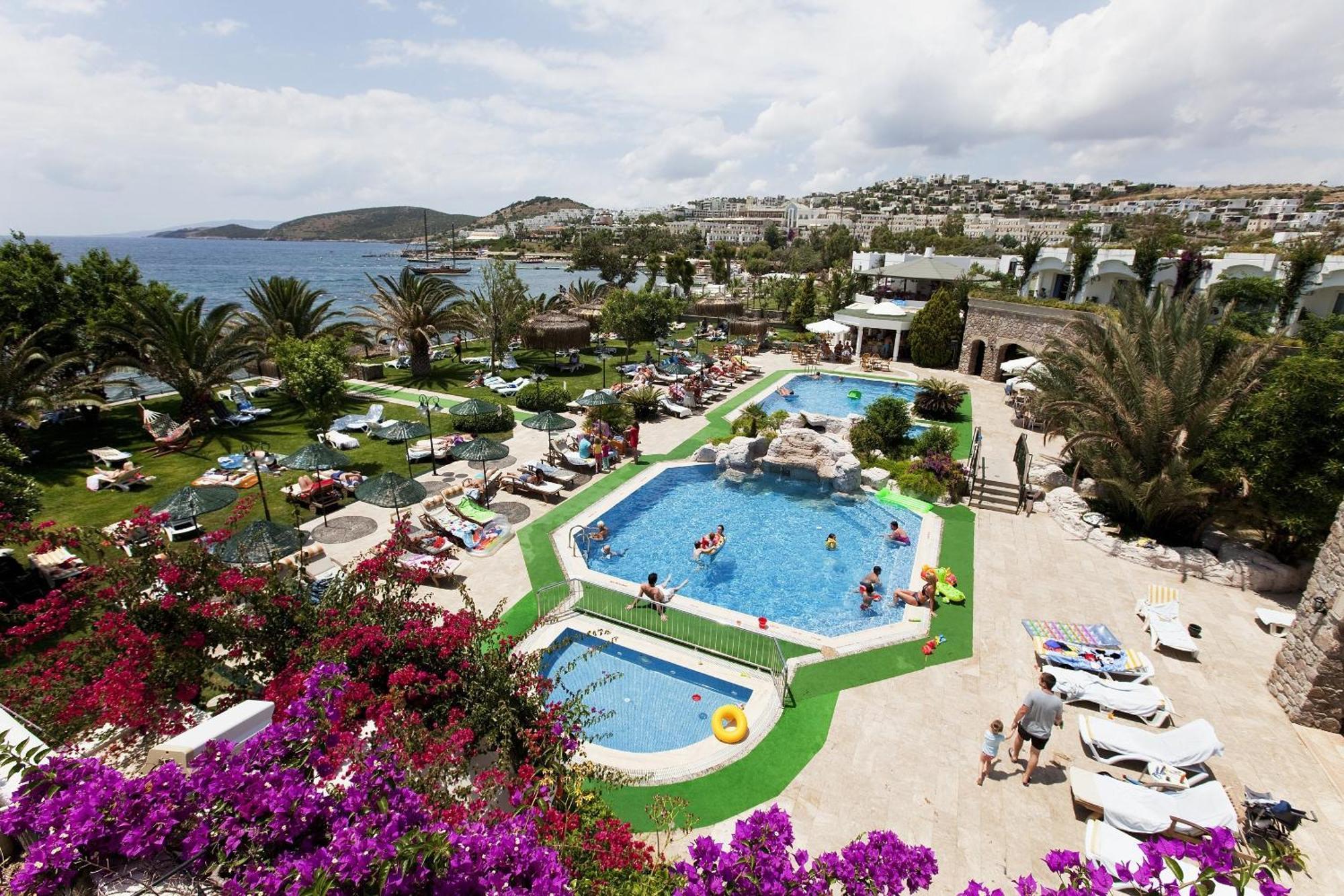 Royal Asarlik Beach Hotel - Ultra All Inclusive Gümbet Esterno foto