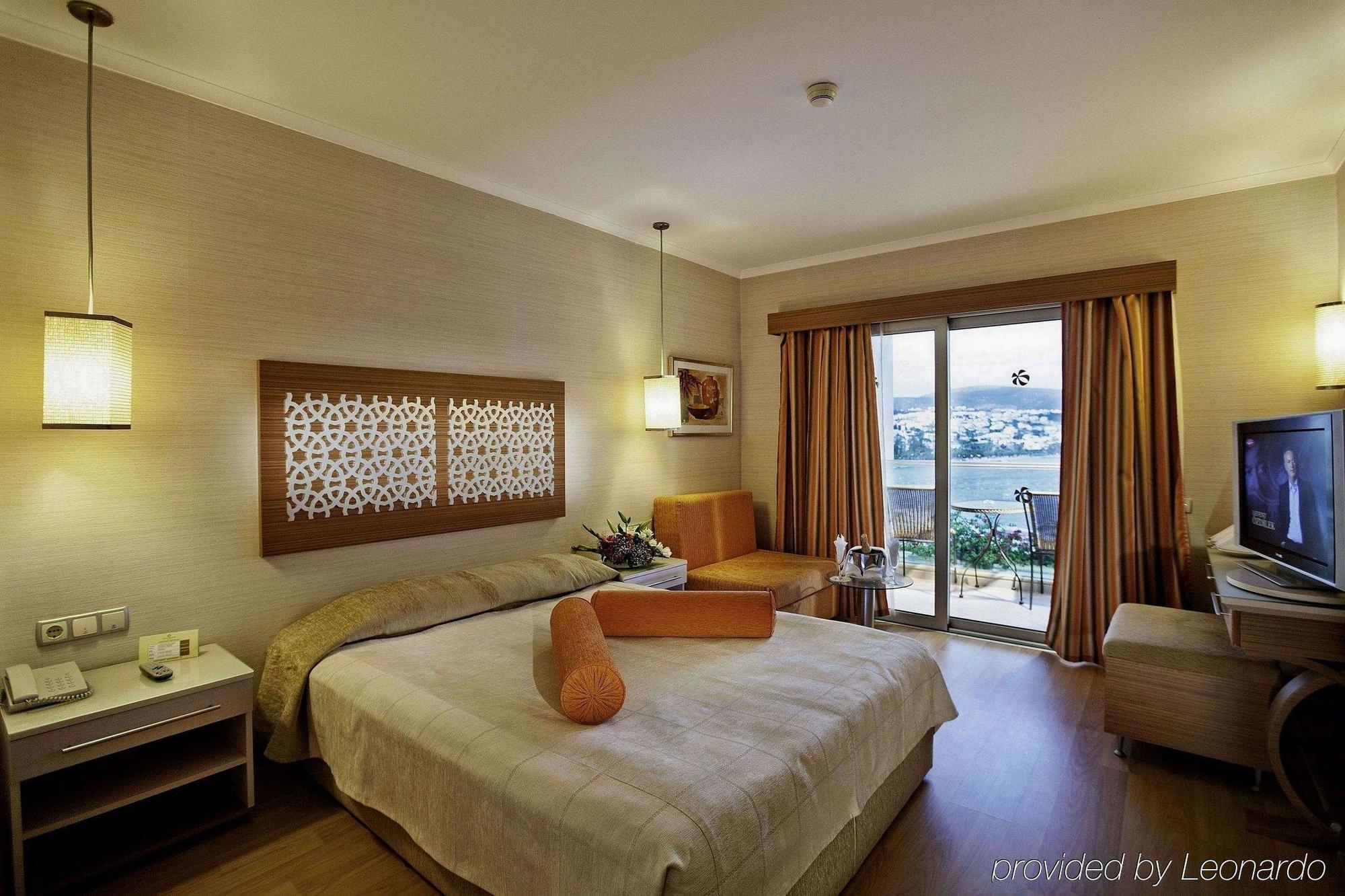 Royal Asarlik Beach Hotel - Ultra All Inclusive Gümbet Esterno foto